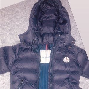 Children’s Moncler Sz 9-12 months